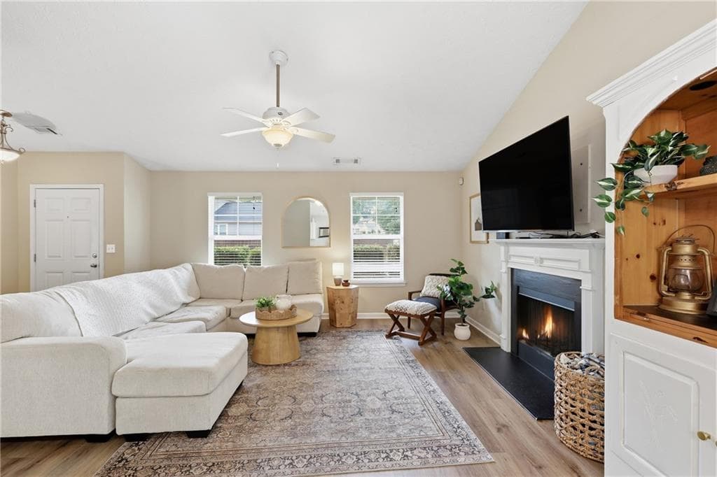 3 bedroom, 2 bathroom, 1,397 sq ft single family residence under contract at 175 Summerbrook Road, Braselton, GA 30517 — photo 4