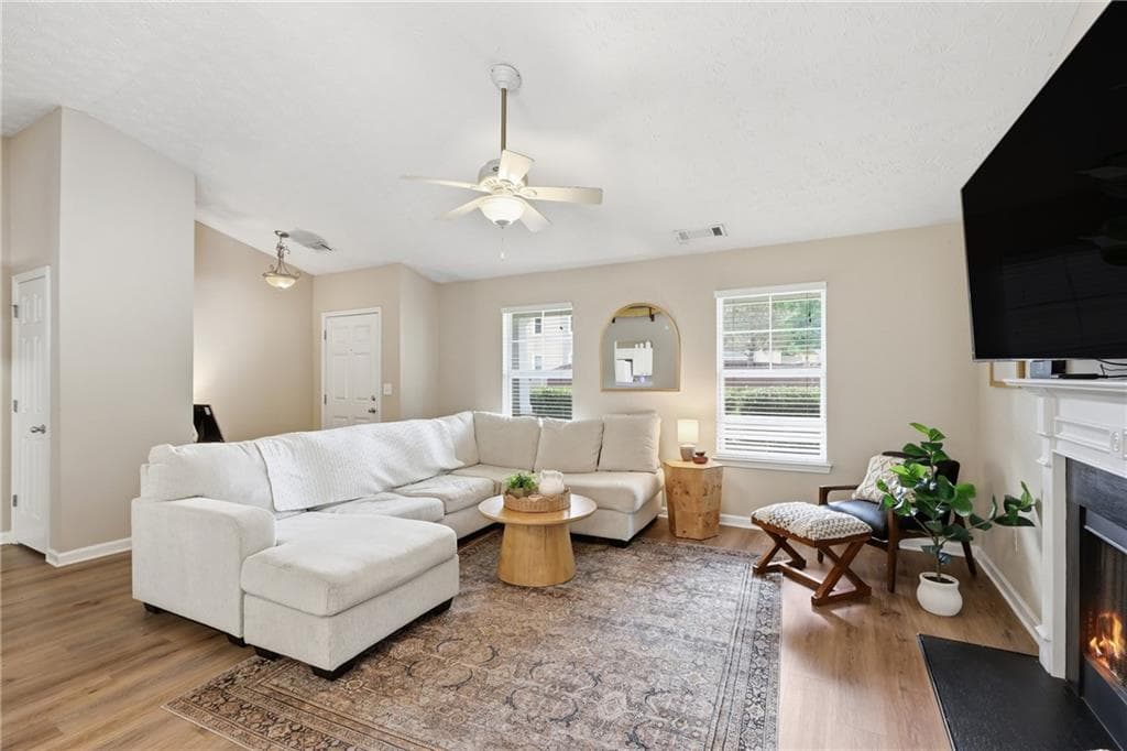 3 bedroom, 2 bathroom, 1,397 sq ft single family residence under contract at 175 Summerbrook Road, Braselton, GA 30517 — photo 5