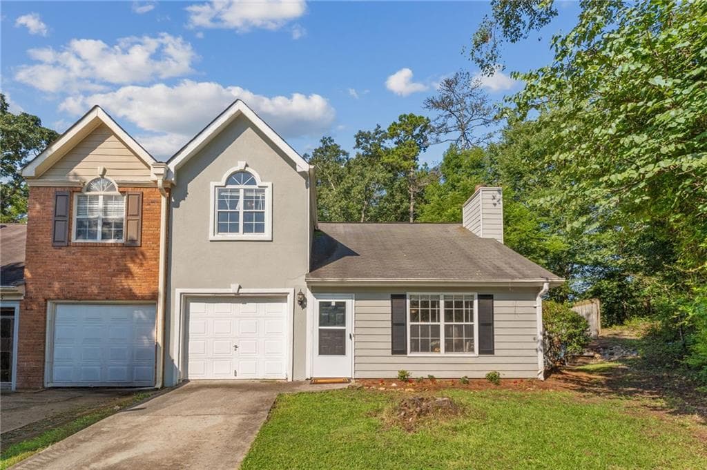 3 bedroom, 2 bathroom, 1,300 sq ft townhouse under contract at 1047 Kennesborough Road, Kennesaw, GA 30144