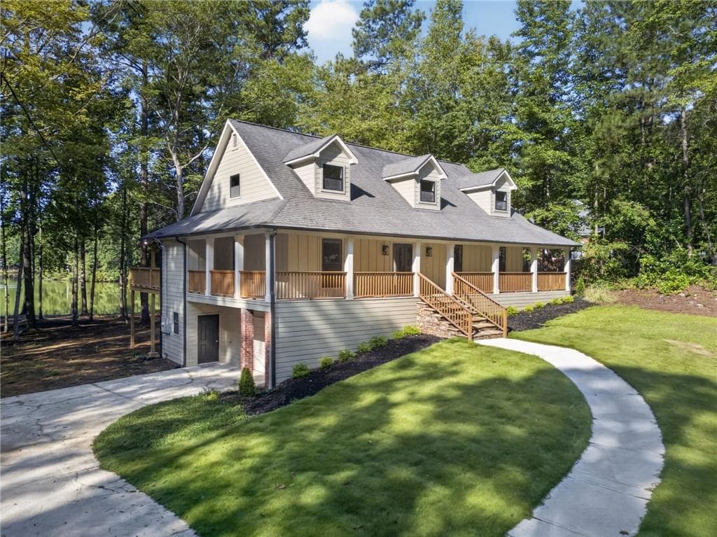 4 bedroom, 4 bathroom, 3,900 sq ft single family residence for sale at 341 TEEPEE Trail, Whitesburg, GA 30185 — photo 2