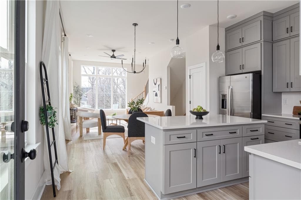 2 bedroom, 3 bathroom, 1,361 sq ft townhouse for sale at 1120 W Marietta Street, Atlanta, GA 30318 — photo 8