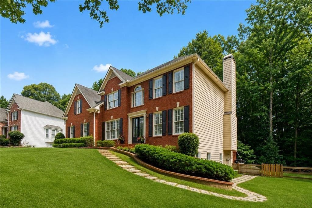 6 bedroom, 4 bathroom, 4,068 sq ft single family residence under contract at 3240 Warren Creek Drive, Powder Springs, GA 30127 — photo 3