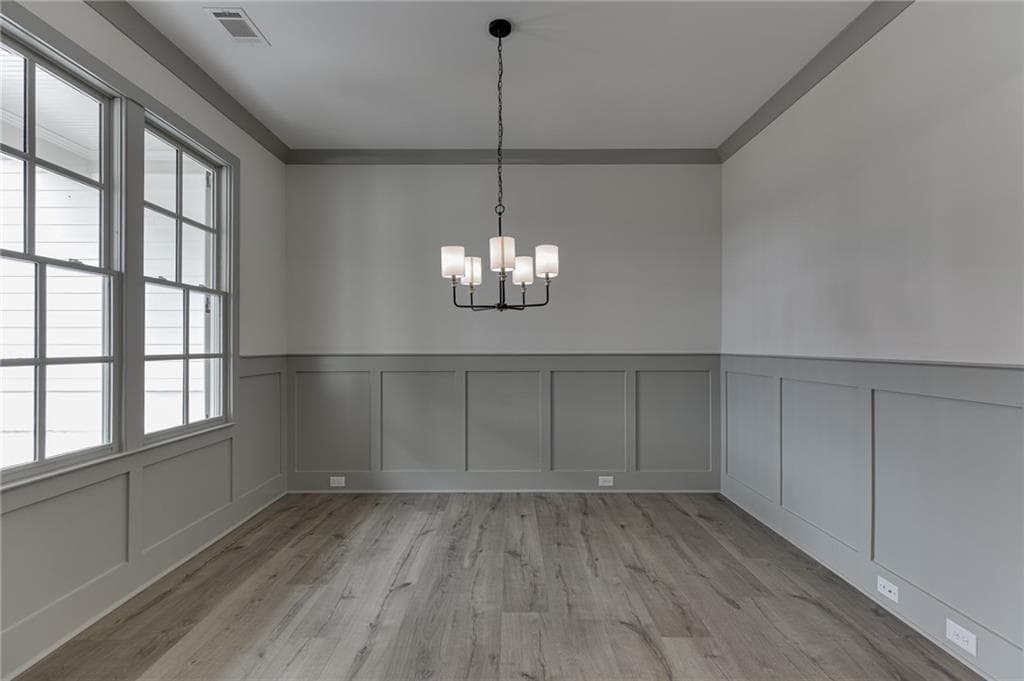 4 bedroom, 4 bathroom, 3,272 sq ft single family residence for sale at 5410 Settingdown Road, Cumming, GA 30041 — photo 5