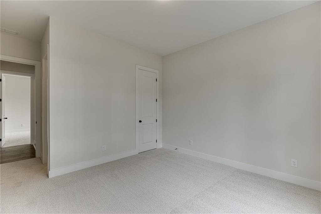 4 bedroom, 4 bathroom, 3,272 sq ft single family residence for sale at 5410 Settingdown Road, Cumming, GA 30041 — photo 9