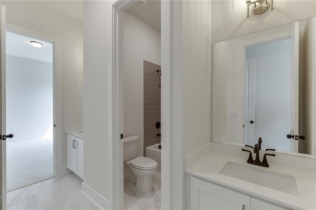 4 bedroom, 4 bathroom, 3,272 sq ft single family residence for sale at 5410 Settingdown Road, Cumming, GA 30041 — photo 10