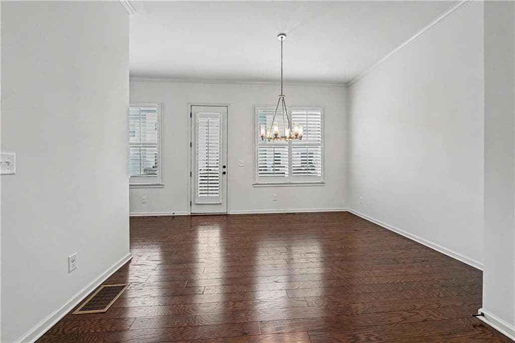 3 bedroom, 4 bathroom, 2,498 sq ft townhouse for rent at 16 Lochurst Lane, Roswell, GA 30076 for $3,600 a month — photo 4