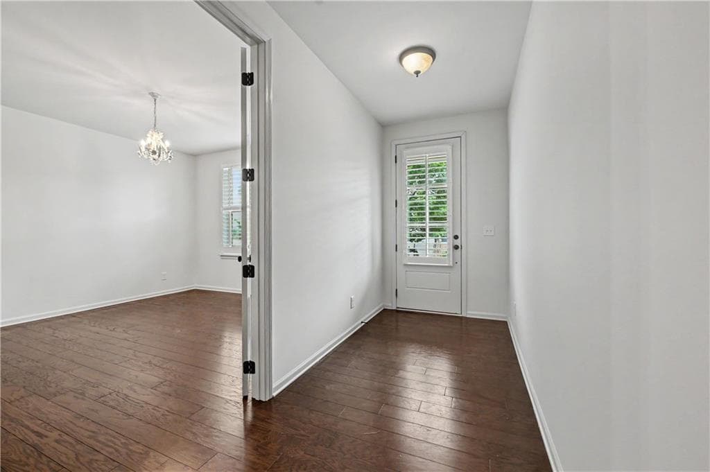 3 bedroom, 4 bathroom, 2,498 sq ft townhouse for rent at 16 Lochurst Lane, Roswell, GA 30076 for $3,600 a month — photo 9