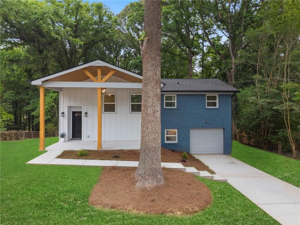 4 bedroom, 2 bathroom, 1,496 sq ft single family residence for sale at 2648 Crestdale Circle, Atlanta, GA 30316
