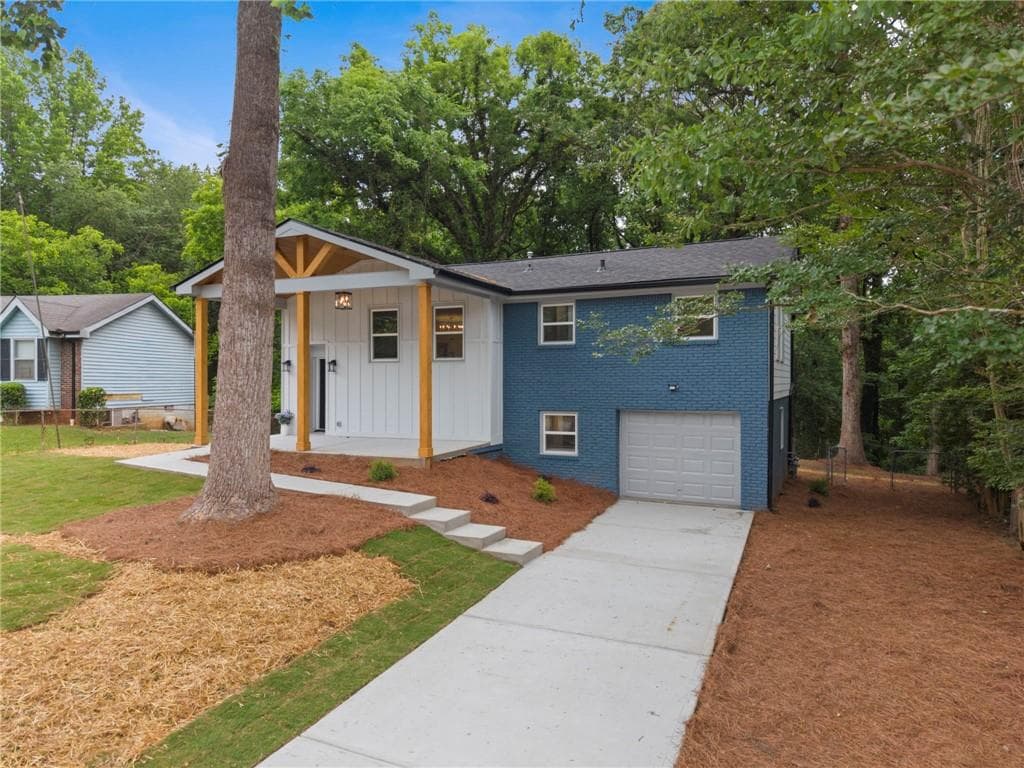 4 bedroom, 2 bathroom, 1,496 sq ft single family residence for sale at 2648 Crestdale Circle, Atlanta, GA 30316 — photo 4