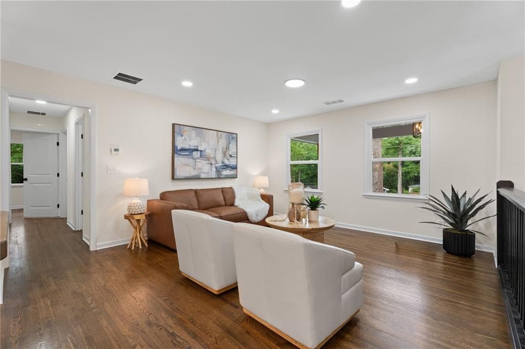 4 bedroom, 2 bathroom, 1,496 sq ft single family residence for sale at 2648 Crestdale Circle, Atlanta, GA 30316 — photo 5