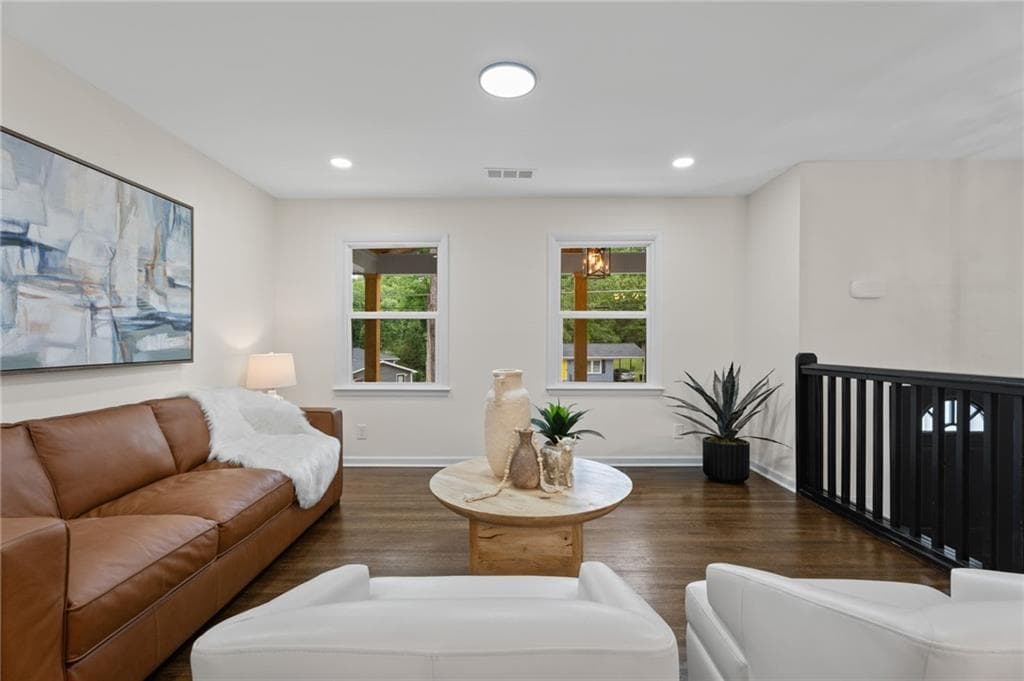4 bedroom, 2 bathroom, 1,496 sq ft single family residence for sale at 2648 Crestdale Circle, Atlanta, GA 30316 — photo 6