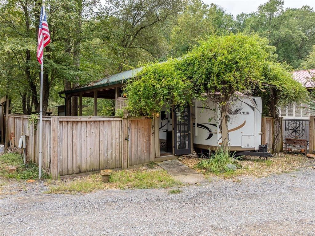 1 bedroom, 2 bathroom, 150 sq ft single family residence for sale at 45 First Street, Ellijay, GA 30540 — photo 4
