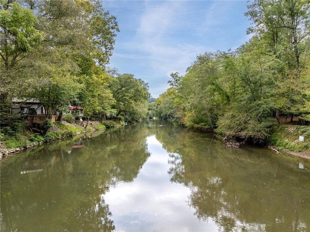 1 bedroom, 2 bathroom, 150 sq ft single family residence for sale at 45 First Street, Ellijay, GA 30540 — photo 8