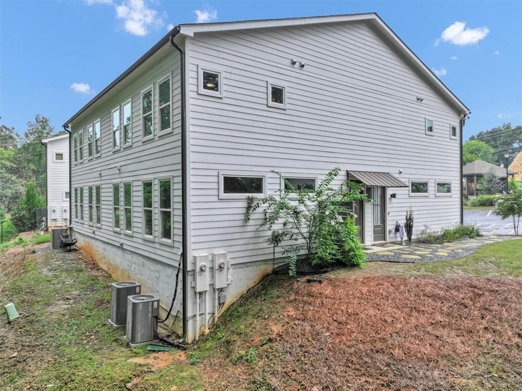 2 bedroom, 3 bathroom, 1,250 sq ft condominium for sale at 4826 Allatoona Gateway, Acworth, GA 30101 — photo 3