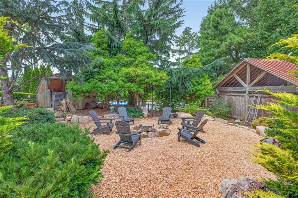 4 bedroom, 4 bathroom, 6,831 sq ft single family residence for sale at 5960 Nachoochee Trail, Flowery Branch, GA 30542 — photo 6