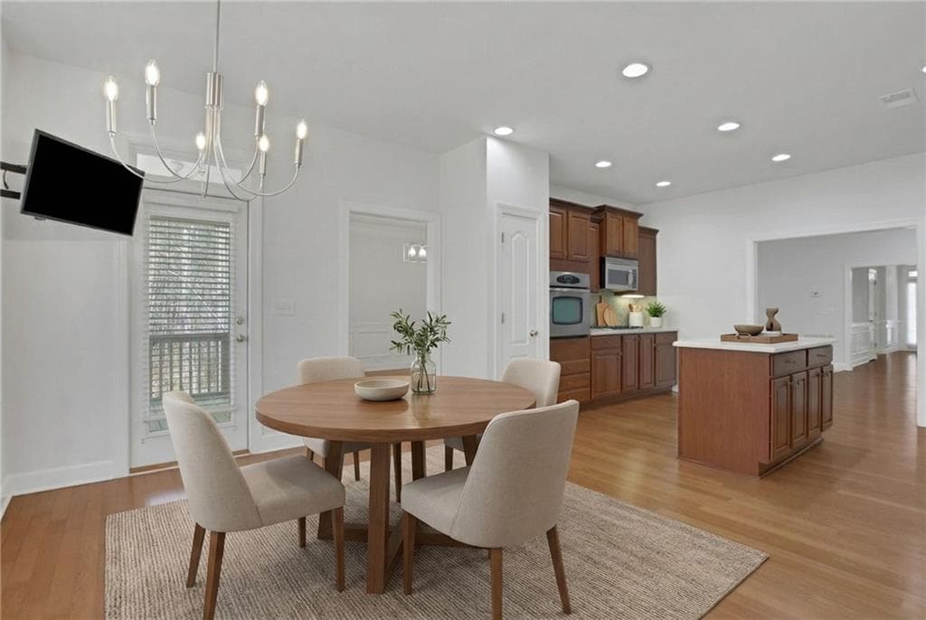 3 bedroom, 2 bathroom, 2,535 sq ft single family residence under contract at 3375 Olivia Court, Cumming, GA 30041 — photo 5