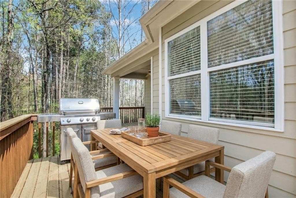 3 bedroom, 2 bathroom, 2,535 sq ft single family residence under contract at 3375 Olivia Court, Cumming, GA 30041 — photo 8