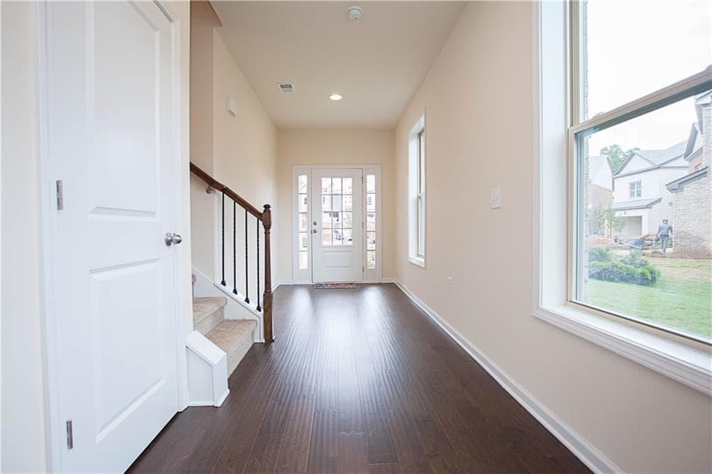 4 bedroom, 4 bathroom, 2,800 sq ft single family residence for rent at 4505 Almanor Circle, Norcross, GA 30071 for $2,700 a month — photo 3
