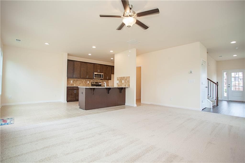 4 bedroom, 4 bathroom, 2,800 sq ft single family residence for rent at 4505 Almanor Circle, Norcross, GA 30071 for $2,700 a month — photo 8