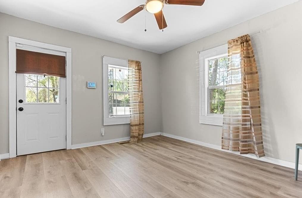 3 bedroom, 1 bathroom, 1,026 sq ft single family residence for rent at 2164 Monroe Avenue, Macon, GA 31204 for $1,250 a month — photo 3