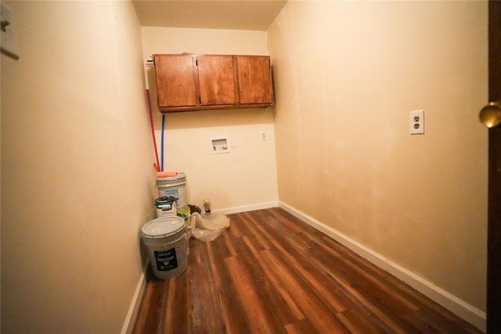 3 bedroom, 1 bathroom, 962 sq ft single family residence for sale at 7598 Connell Drive, Jonesboro, GA 30236 — photo 7
