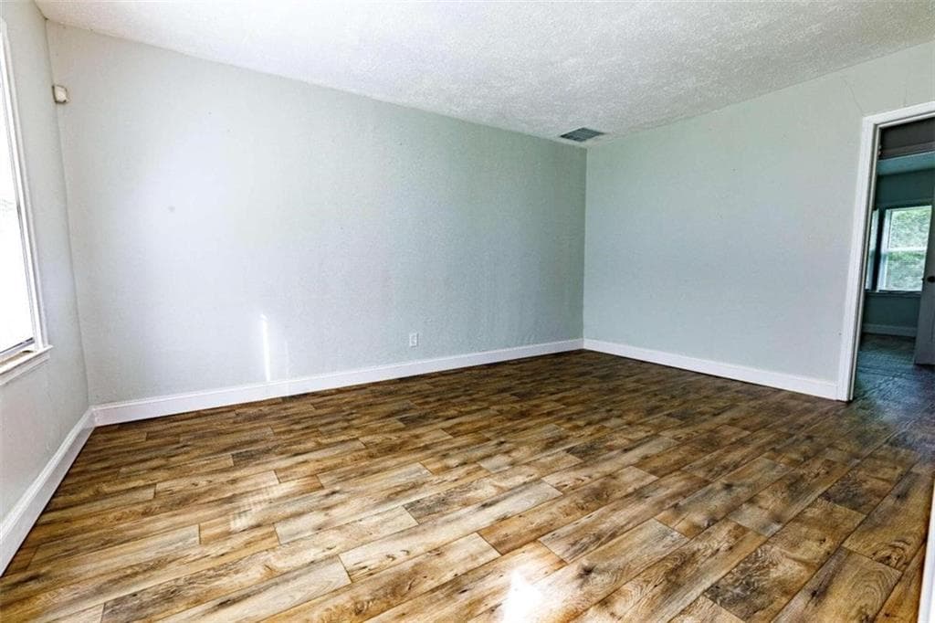 duplex for sale at 1361 Byrere Terrace, Atlanta, GA 30310 — photo 8