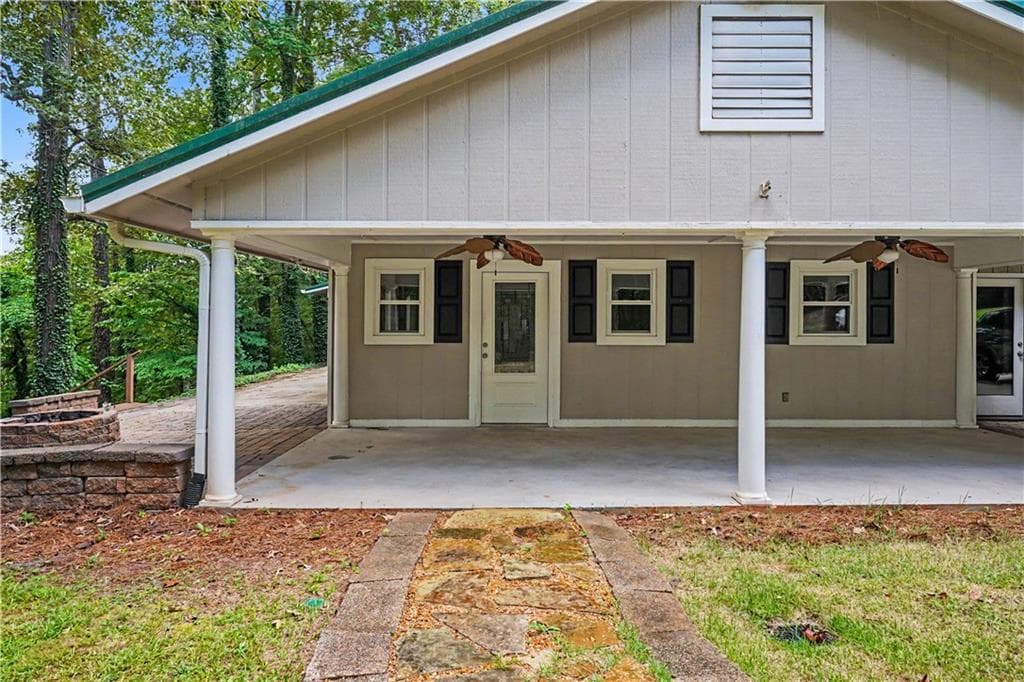 3 bedroom, 3 bathroom, 2,683 sq ft single family residence for sale at 2188 Highway 36, Jackson, GA 30233 — photo 3