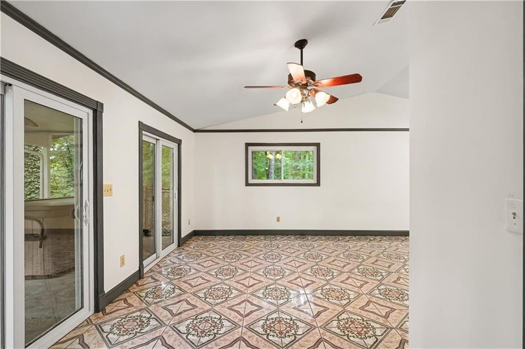 3 bedroom, 3 bathroom, 2,683 sq ft single family residence for sale at 2188 Highway 36, Jackson, GA 30233 — photo 7
