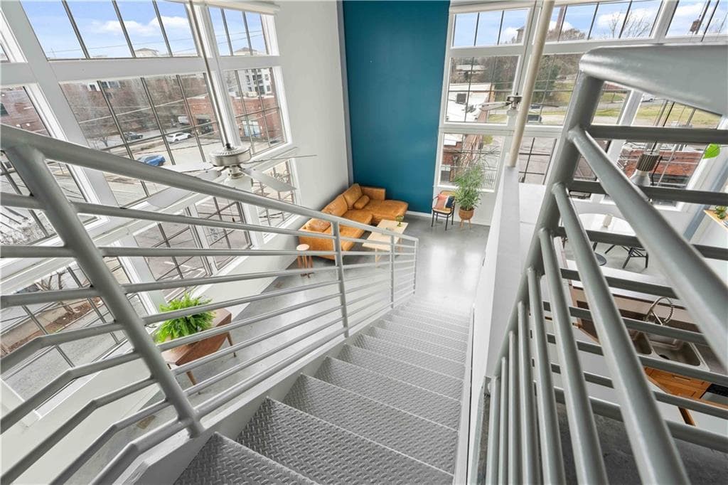 1 bedroom, 1 bathroom, 1,105 sq ft condominium for sale at 572 Edgewood Avenue 314, Atlanta, GA 30312 — photo 3