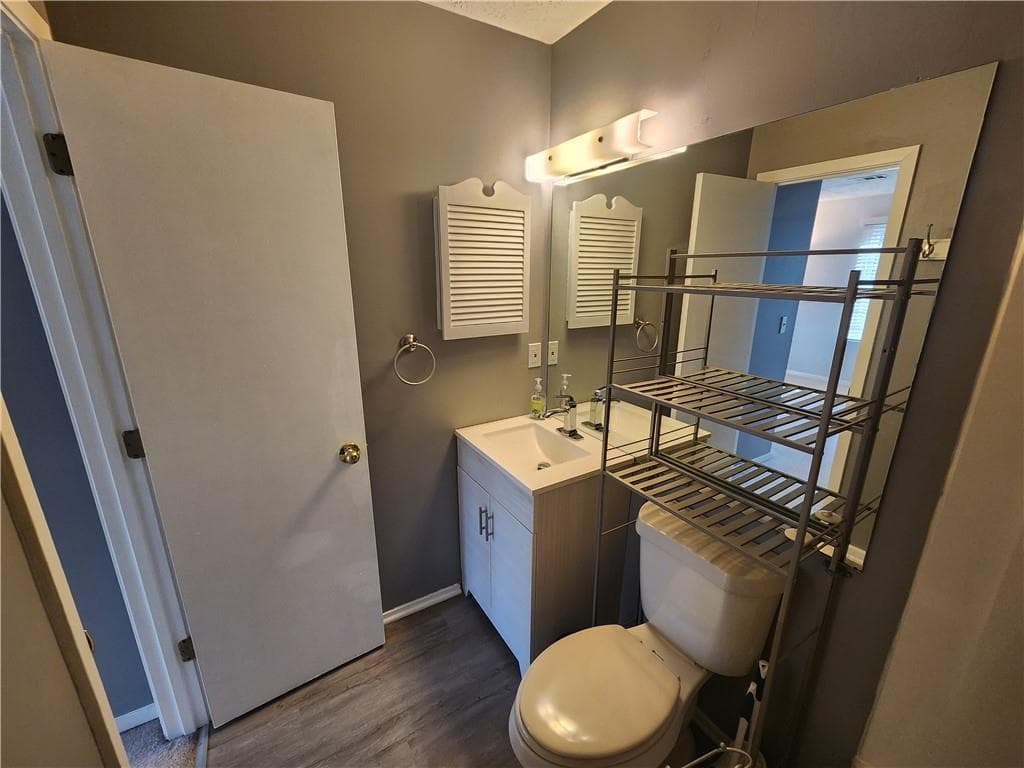 2 bedroom, 2 bathroom, 1,092 sq ft townhouse for sale at 6681 Langtry Lane, Norcross, GA 30093 — photo 8