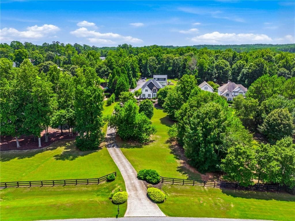 8 bedroom, 6 bathroom, 6,240 sq ft single family residence for sale at 124 Savanna Estates Drive, Canton, GA 30115 — photo 4