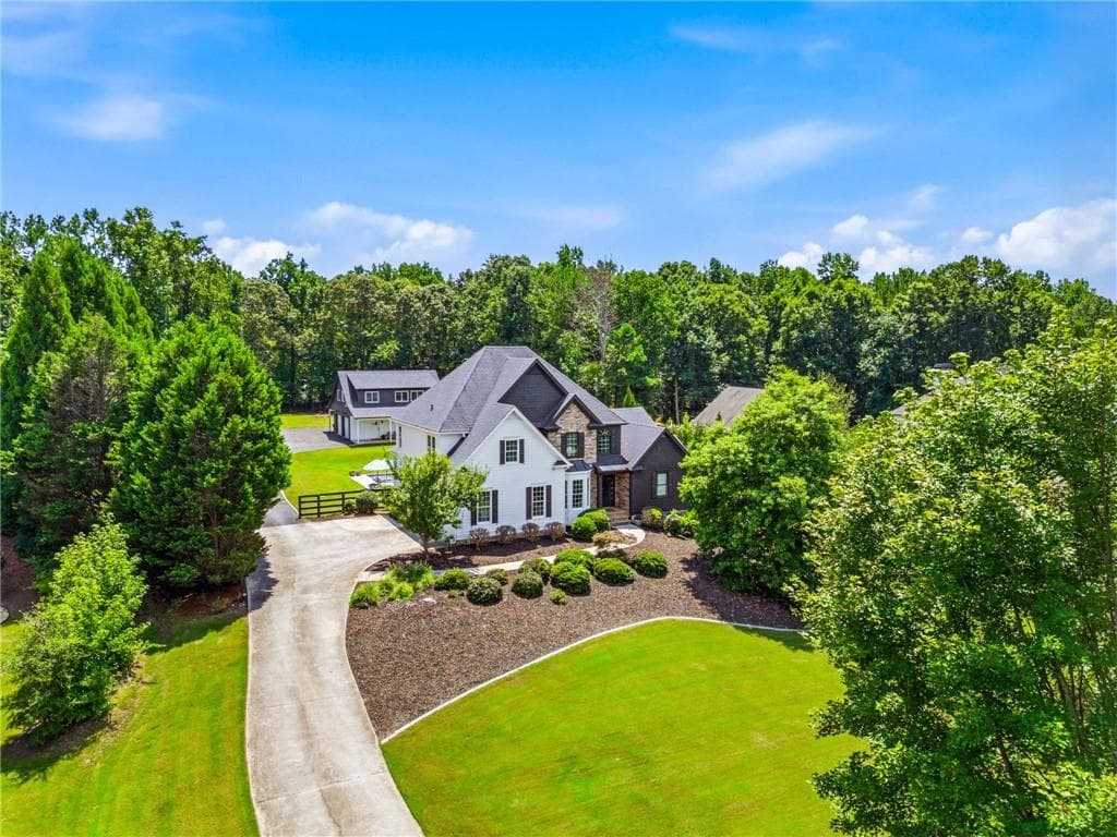 8 bedroom, 6 bathroom, 6,240 sq ft single family residence for sale at 124 Savanna Estates Drive, Canton, GA 30115 — photo 5