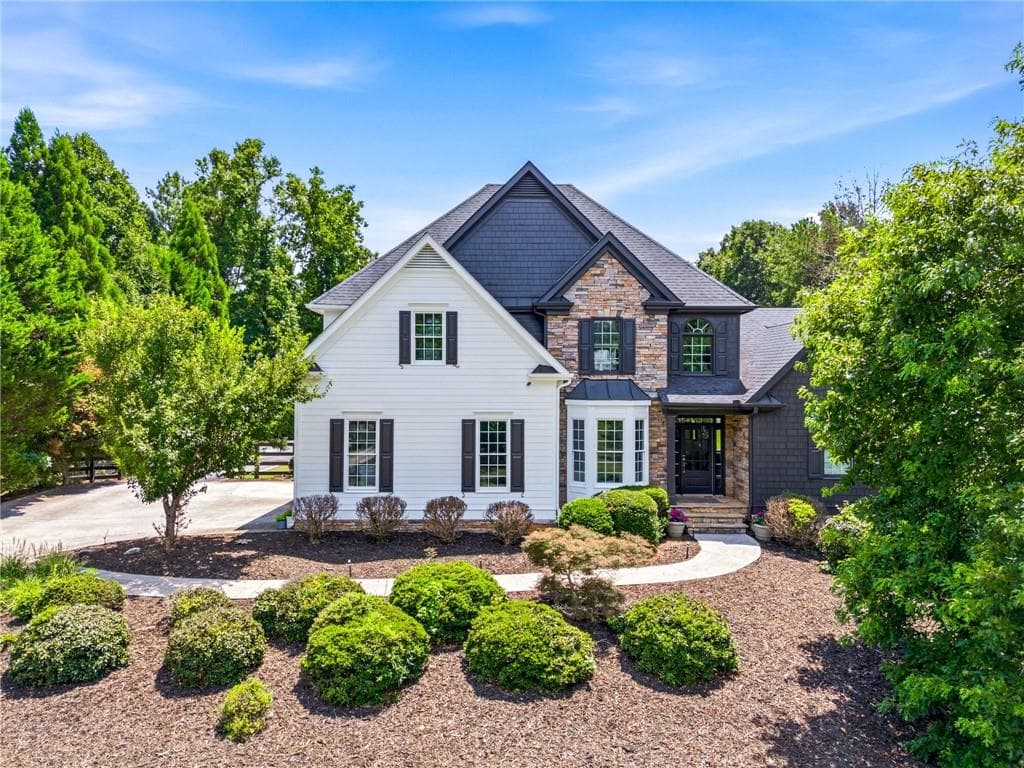 8 bedroom, 6 bathroom, 6,240 sq ft single family residence for sale at 124 Savanna Estates Drive, Canton, GA 30115 — photo 8