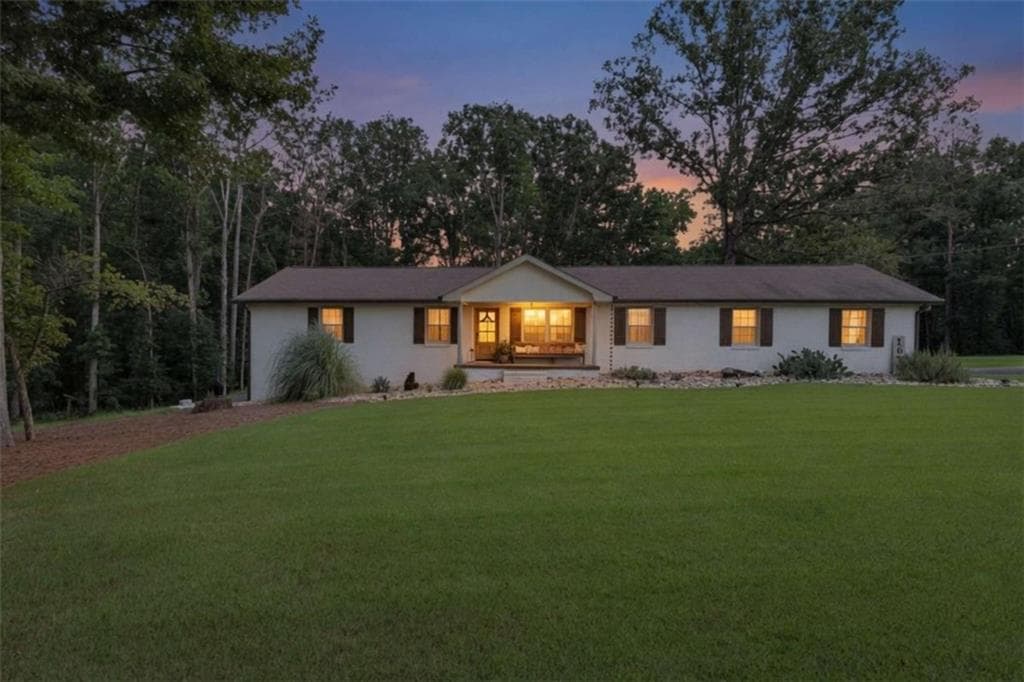 3 bedroom, 2 bathroom, 1,512 sq ft single family residence for sale at 1675 Alcovy Trestle Road, Social Circle, GA 30025 — photo 2