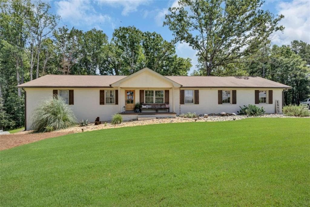 3 bedroom, 2 bathroom, 1,512 sq ft single family residence for sale at 1675 Alcovy Trestle Road, Social Circle, GA 30025 — photo 3