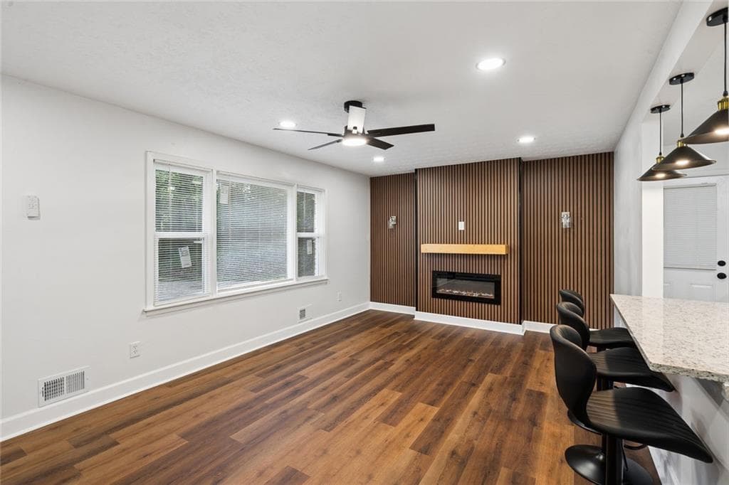 4 bedroom, 3 bathroom, 1,768 sq ft single family residence for sale at 499 Queen Aliese Lane, Jonesboro, GA 30236 — photo 4