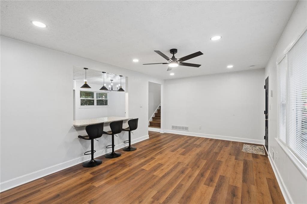 4 bedroom, 3 bathroom, 1,768 sq ft single family residence for sale at 499 Queen Aliese Lane, Jonesboro, GA 30236 — photo 5