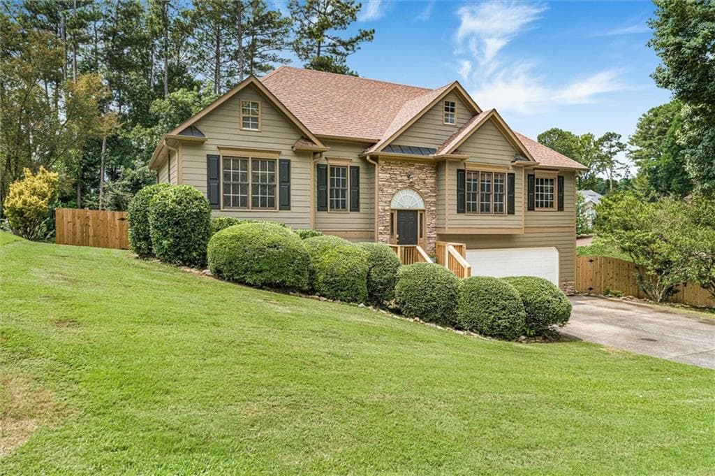 5 bedroom, 4 bathroom, 3,254 sq ft single family residence for sale at 200 Brookhaven Place, Canton, GA 30114 — photo 2