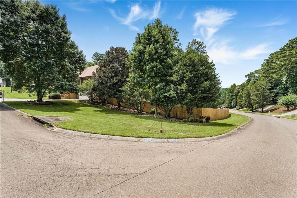 5 bedroom, 4 bathroom, 3,254 sq ft single family residence for sale at 200 Brookhaven Place, Canton, GA 30114 — photo 5