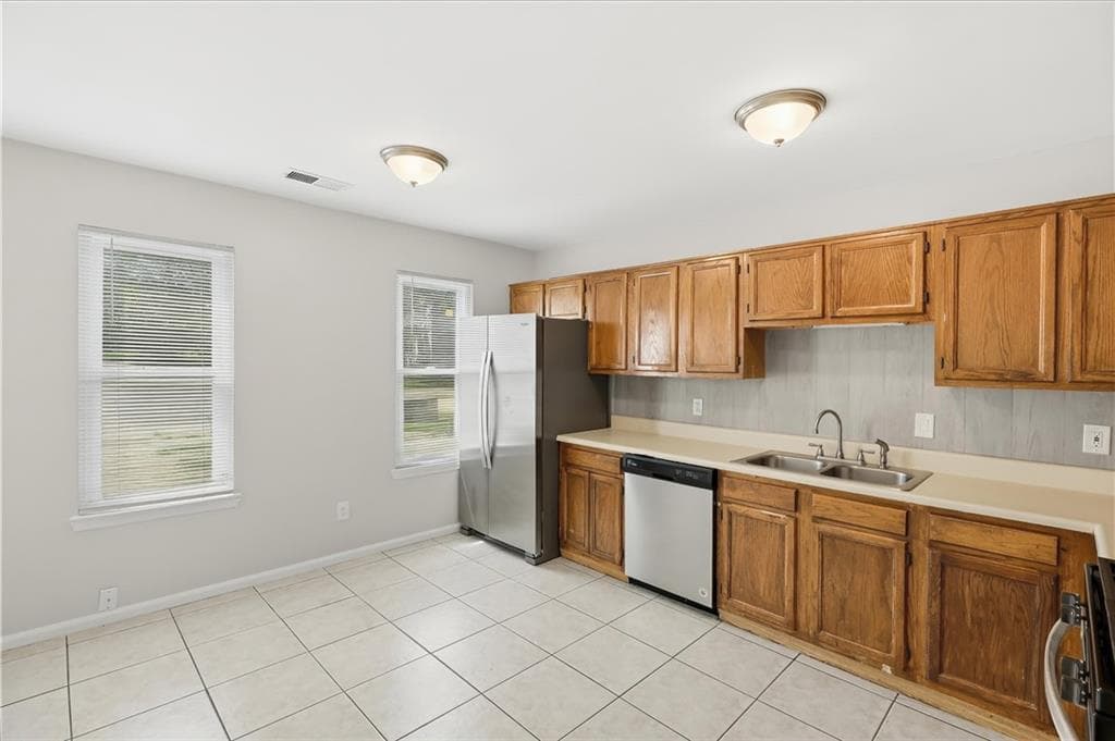 3 bedroom, 3 bathroom, 1,408 sq ft townhouse for rent at 3447 Kingswood Run, Decatur, GA 30034 for $1,800 a month — photo 4
