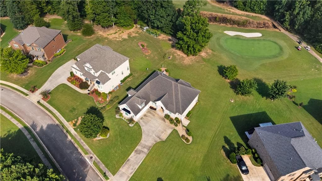6 bedroom, 6 bathroom, 3,494 sq ft single family residence for sale at 2308 Braunsroth Lane, Hampton, GA 30228 — photo 4