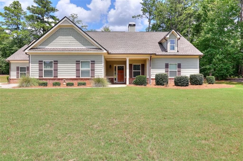 4 bedroom, 3 bathroom, 2,291 sq ft single family residence for sale at 1414 Maple Cove Lane, Loganville, GA 30052 — photo 5