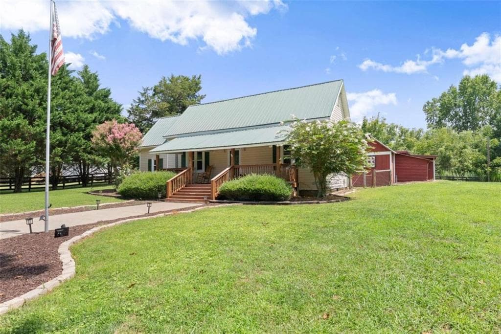2 bedroom, 1 bathroom, 1,088 sq ft single family residence for sale at 6806 Shoal Creek Road, Clermont, GA 30527 — photo 6