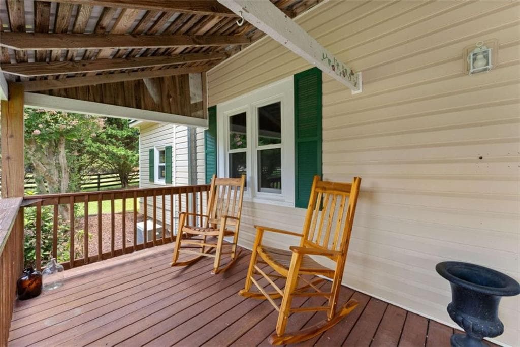 2 bedroom, 1 bathroom, 1,088 sq ft single family residence for sale at 6806 Shoal Creek Road, Clermont, GA 30527 — photo 9