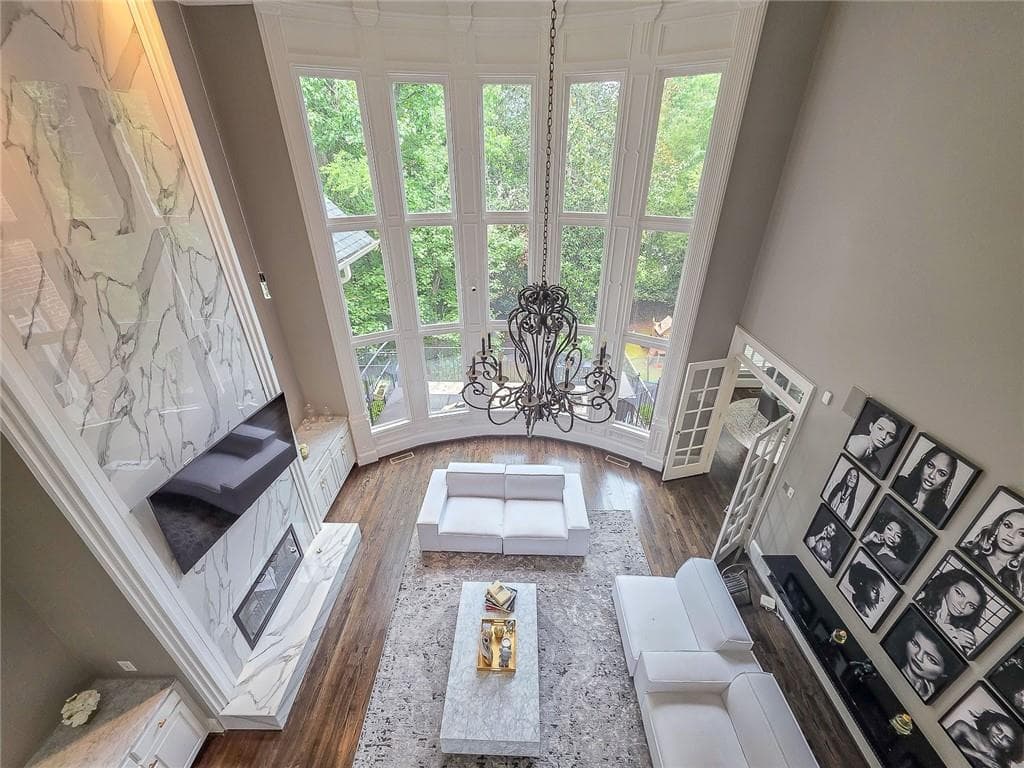 7 bedroom, 8 bathroom, 9,719 sq ft single family residence for sale at 8190 Nesbit Ferry Road, Sandy Springs, GA 30350 — photo 10