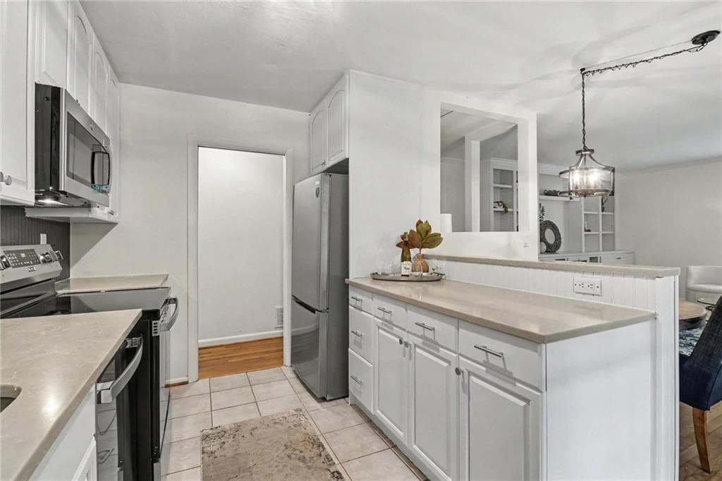 3 bedroom, 2 bathroom, 1,241 sq ft single family residence for sale at 2065 Plantation Lane, Atlanta, GA 30341 — photo 9