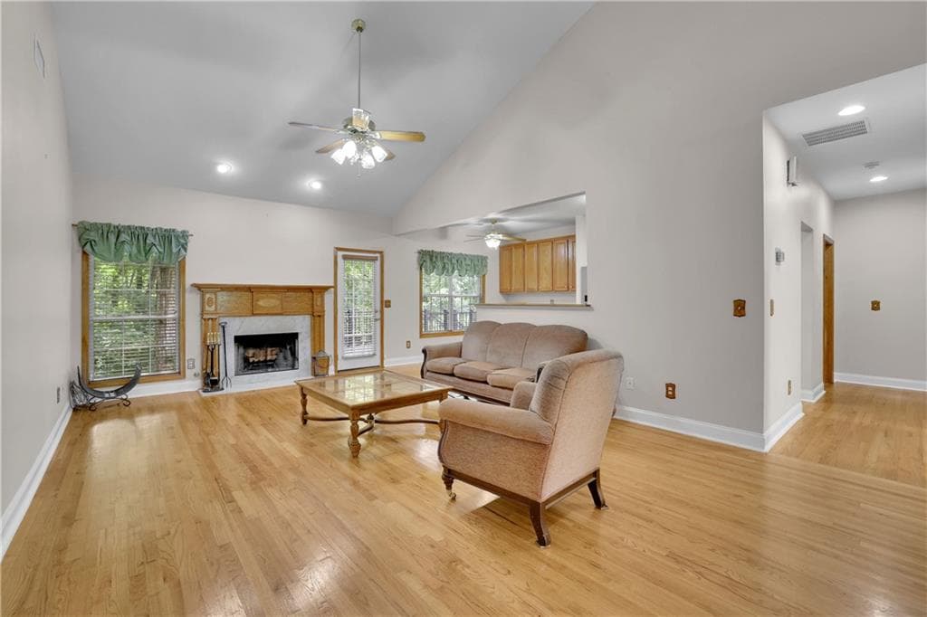 4 bedroom, 3 bathroom, 2,583 sq ft single family residence for sale at 3121 Wildwood Road, Suwanee, GA 30024 — photo 4