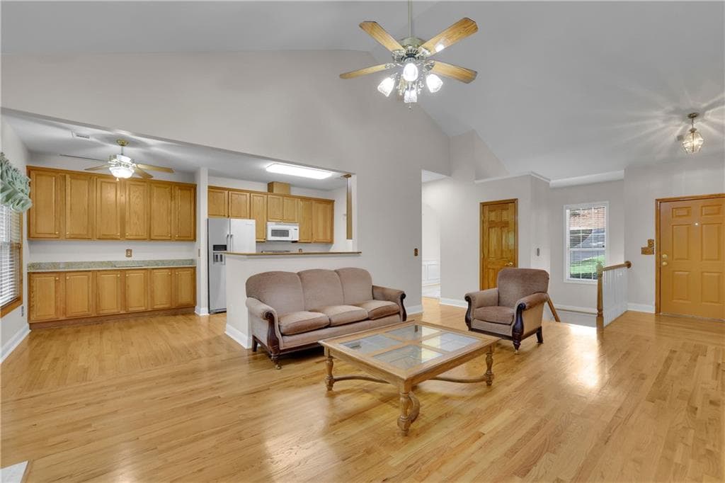 4 bedroom, 3 bathroom, 2,583 sq ft single family residence for sale at 3121 Wildwood Road, Suwanee, GA 30024 — photo 6