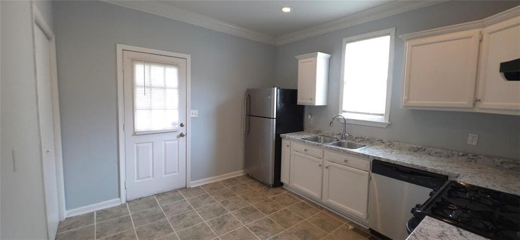 3 bedroom, 2 bathroom, 1,155 sq ft single family residence for rent at 699 Smith Street, Atlanta, GA 30310 for $1,395 a month — photo 6