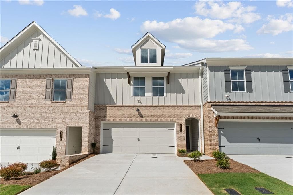 3 bedroom, 3 bathroom, 1,805 sq ft townhouse for sale at 4683 Larkfield Way 21, Powder Springs, GA 30127